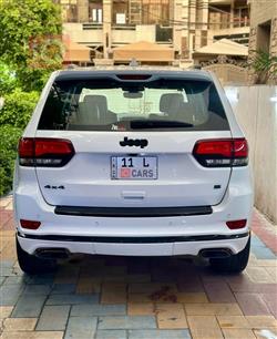 جیپ گراند شیرۆکی